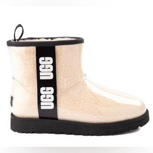 Womens UGG® Classic Clear Mini II Boot - Natural / Black In great condition!